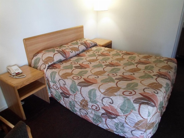 EZ 8 Motel Newark image 4